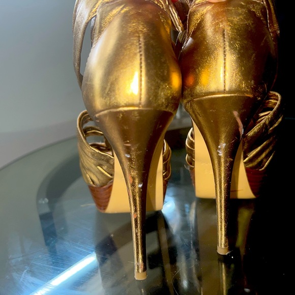 Guess by Marciano 4 inch high heel shoes - Picture 4 of 5